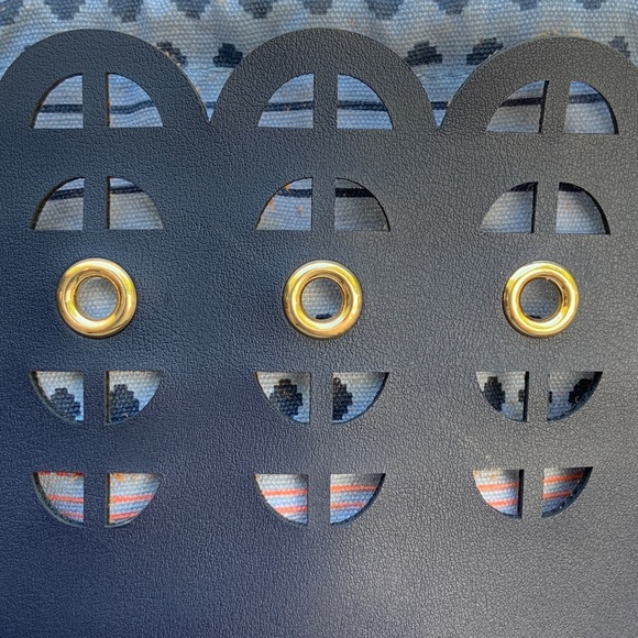 Stella & Dot Marin Bucket Crossbody Bag - Picture 11 of 16